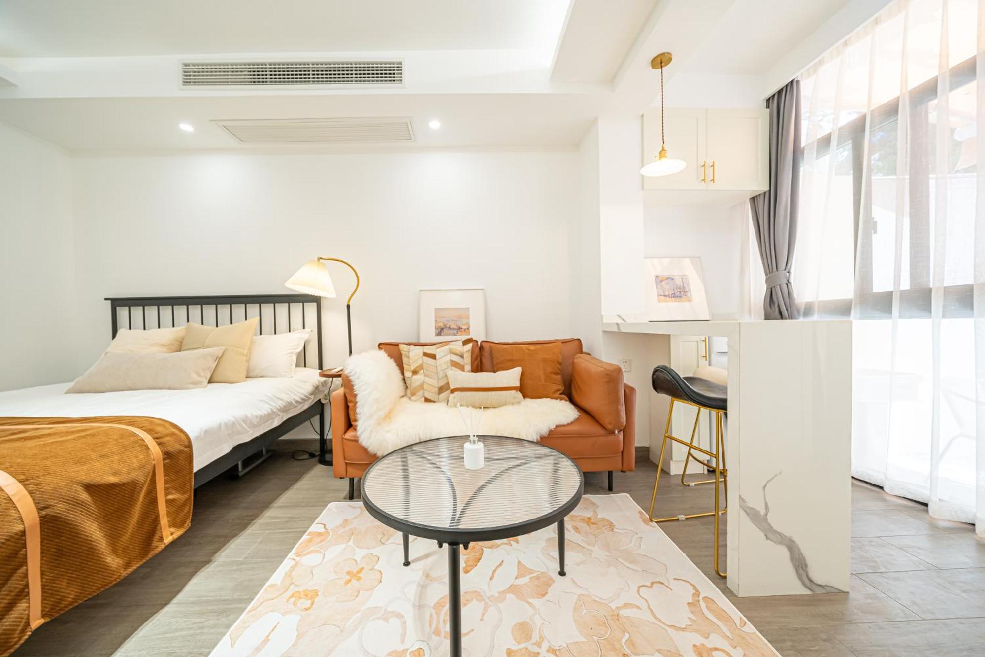 Tonight Hotel South Shanxi Road 上海 外观 照片